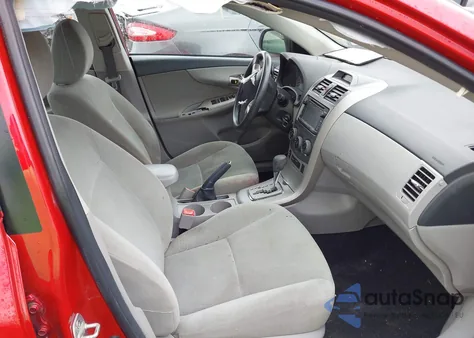 2013 Toyota Corolla S/Le из США, поврежденный, VIN 2T1BU4EE8DC102960